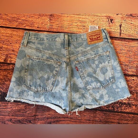 Levis 501 Cut‎ Off Denim Shorts Womens 29 Floral Blue Button Fly Cut Off - Picture 5 of 9